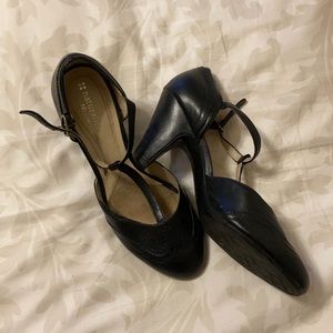 Naturalizer mary jane pumps